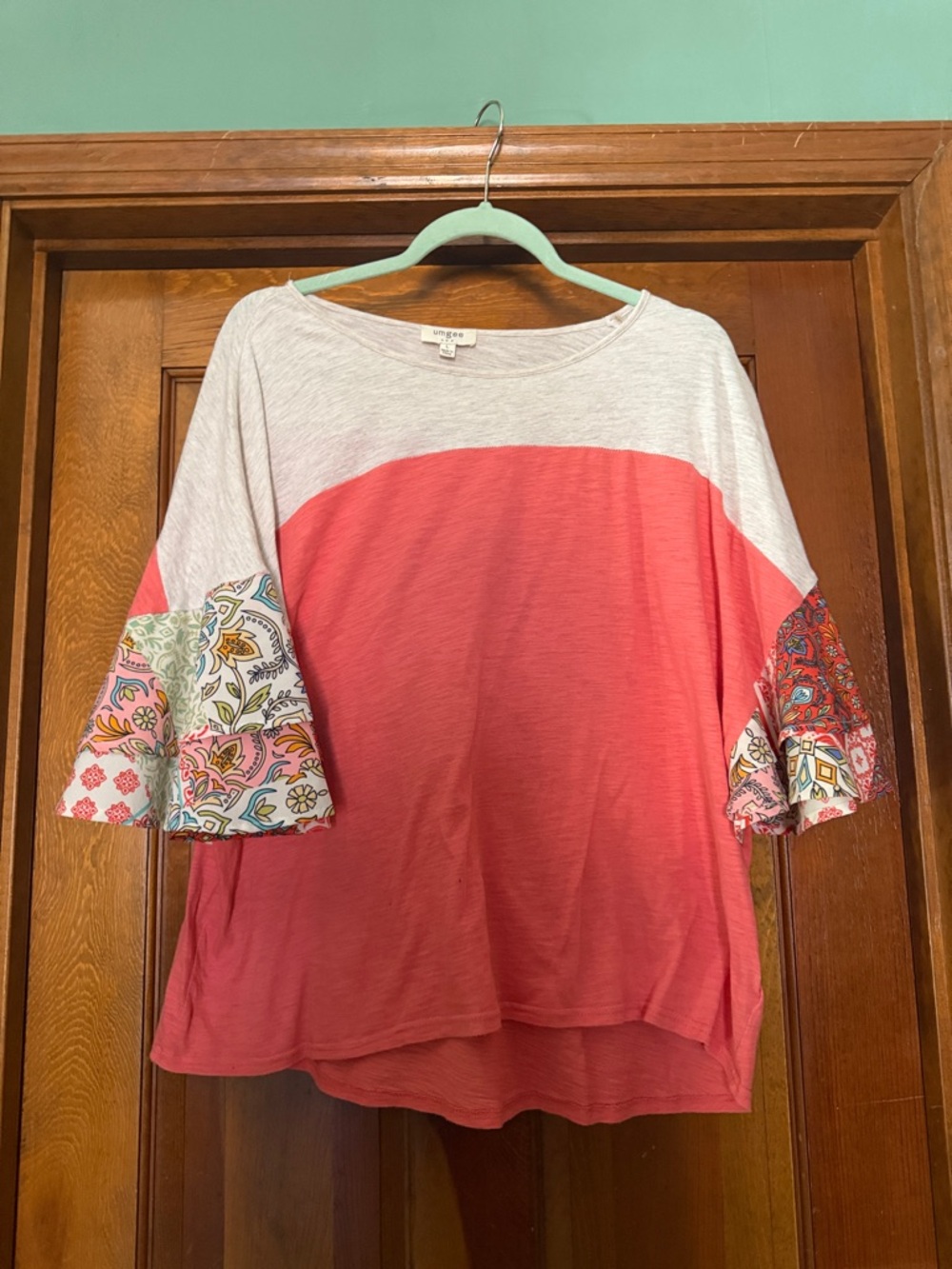 Umgee Coral and White Colorblock Bell Sleeve Top with Printed Sleeves